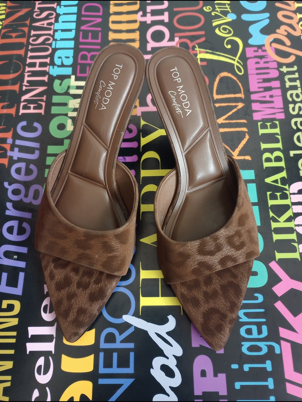 TOP MODA Brown Fuzzy Leopard Print Pointed Toe Mules!.